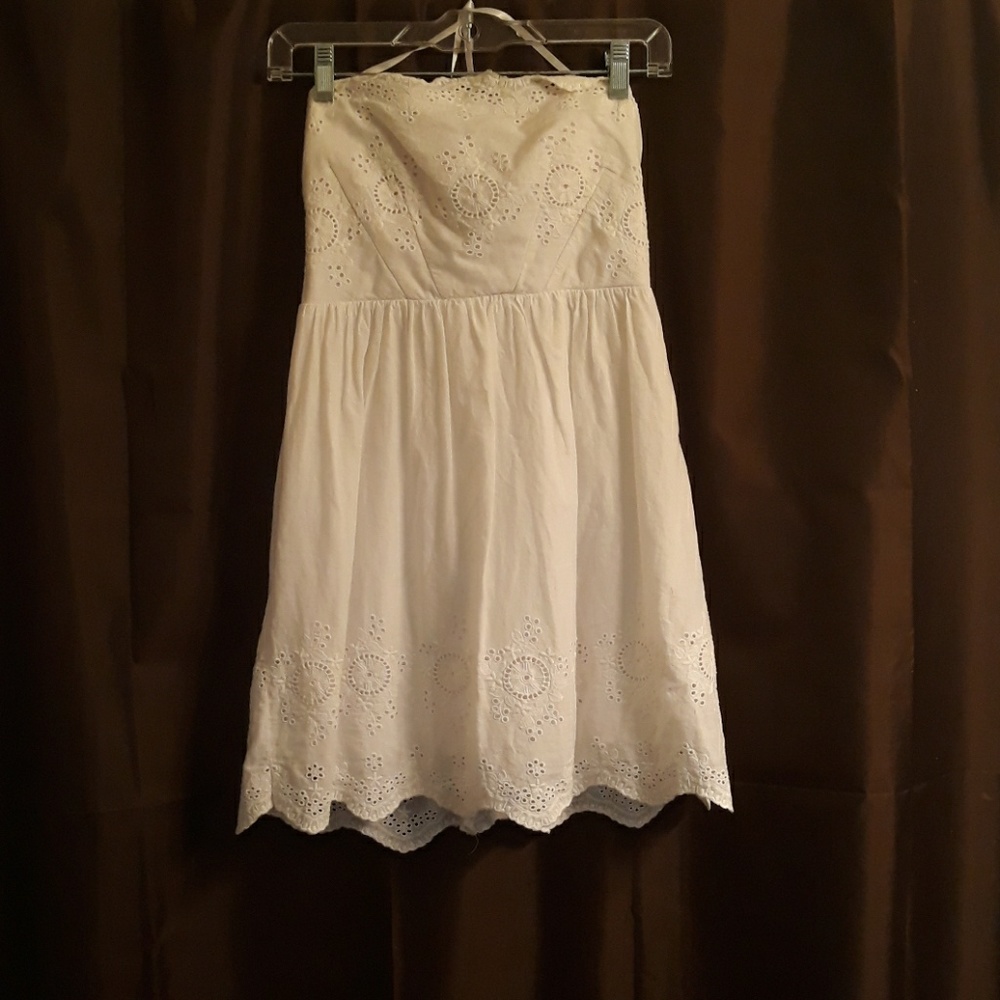 Sleeveless dress